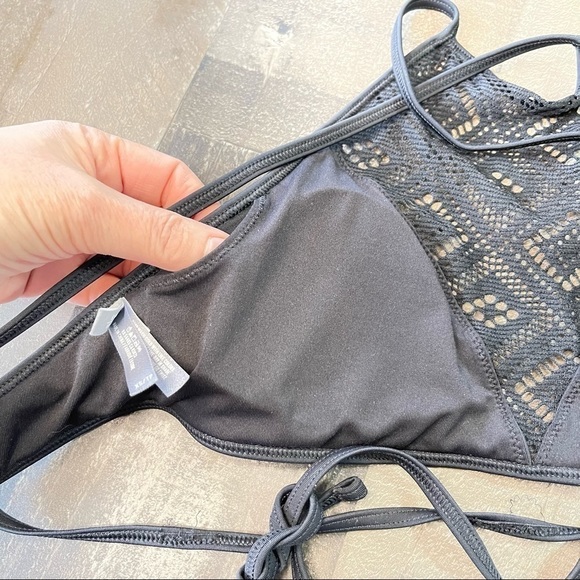 aerie Black Crochet Halter Bikini Top XS - Picture 4 of 6